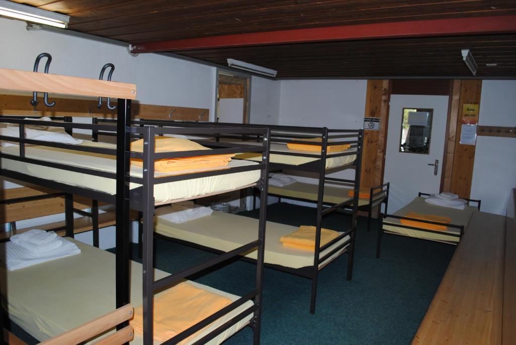 Hotel Des Alpes Kandersteg Zimmer foto
