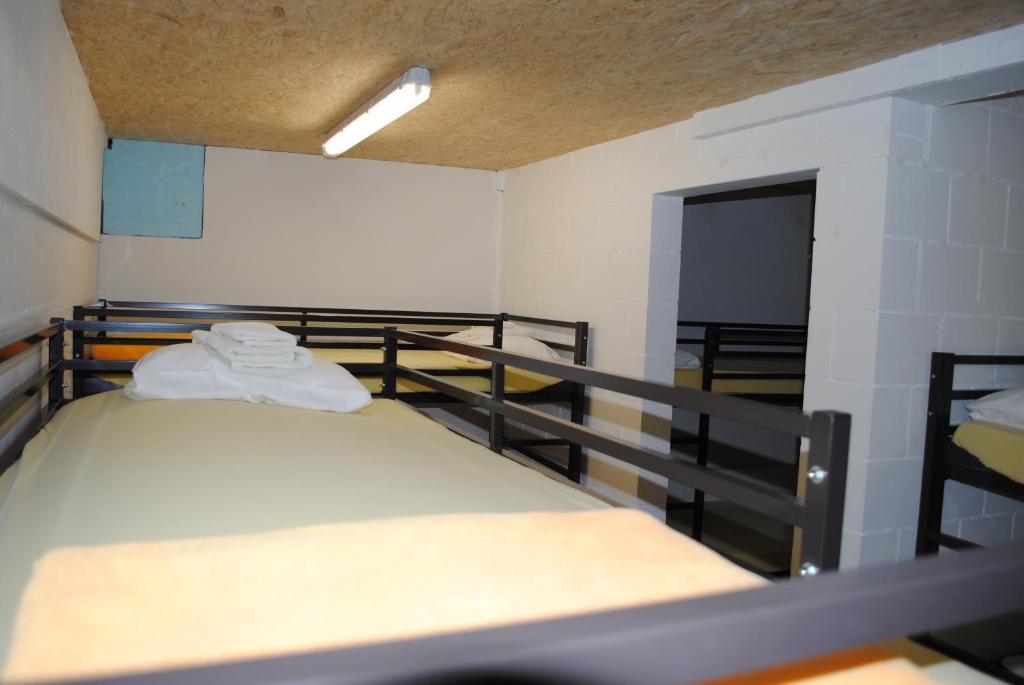 Hotel Des Alpes Kandersteg Zimmer foto